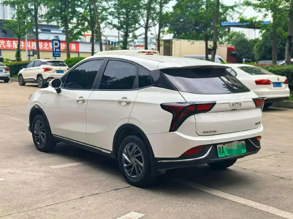 Neta V 2023