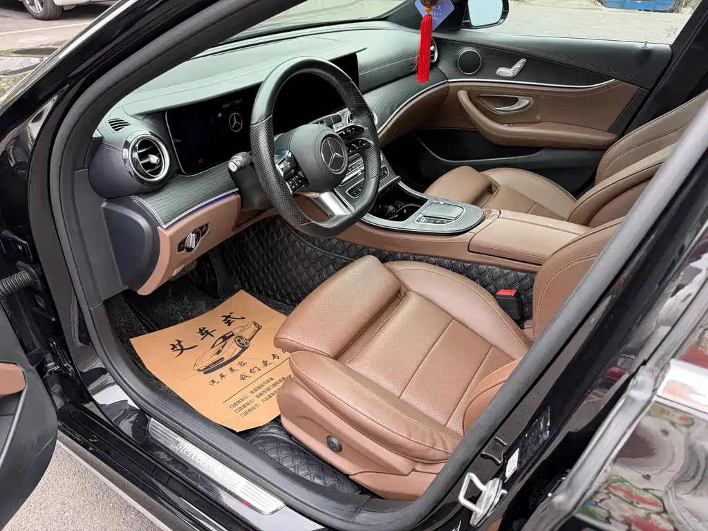 Mercedes-Benz E-Class 2022 — фото 14