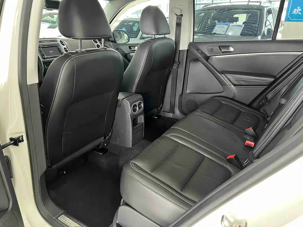 Volkswagen Tiguan 2016 — фото 16