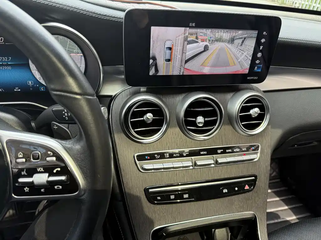 Mercedes-Benz GLC Coupe 2020 — фото 11