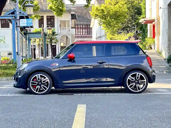 MINI JCW 2021