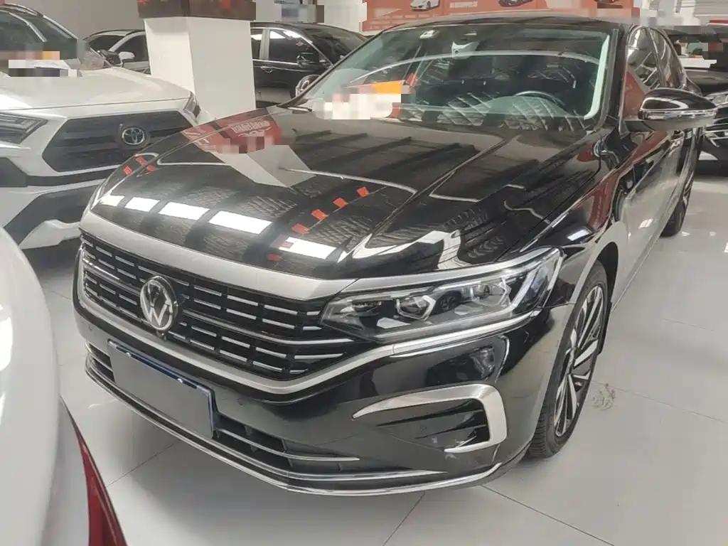 Volkswagen Passat 2023