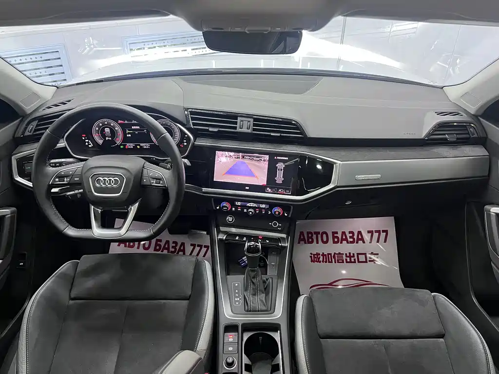 Audi Q3 2022 — фото 15