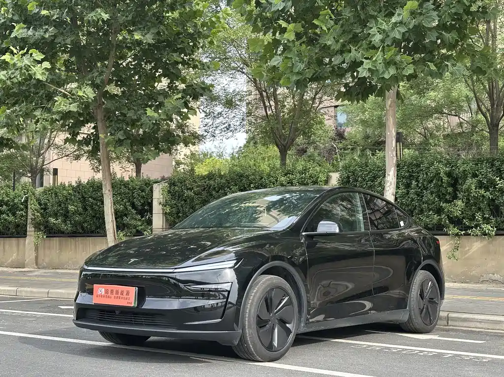 Tesla Model Y 2026