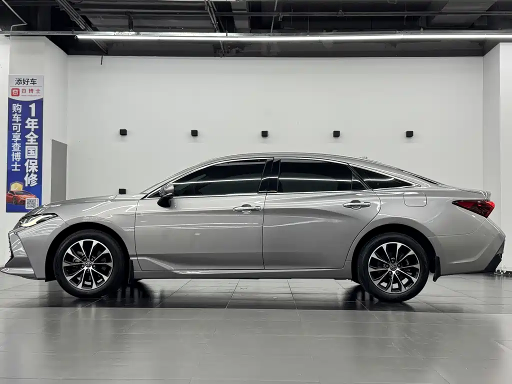 Toyota Avalon 2022 — фото 11