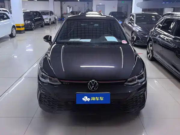 Volkswagen Golf GTI 2023