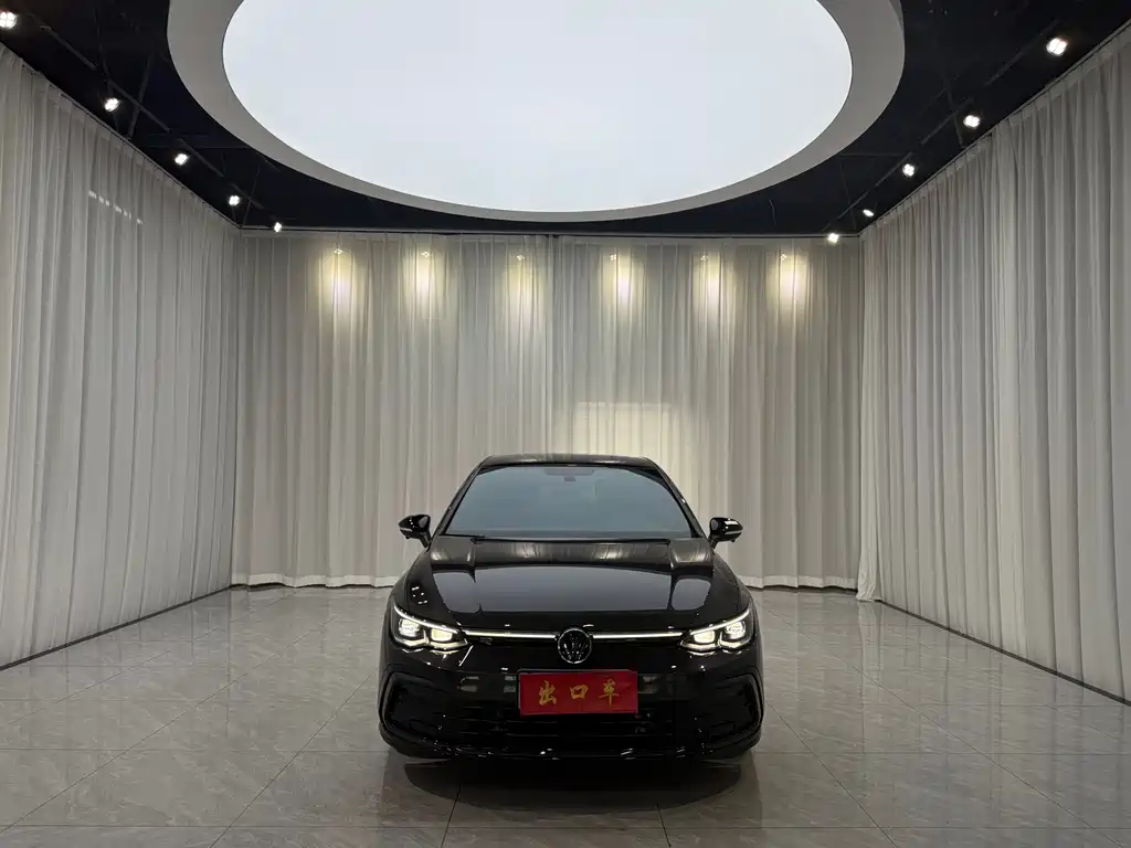 Volkswagen Golf 2024