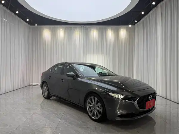 Mazda 3 Axela 2023