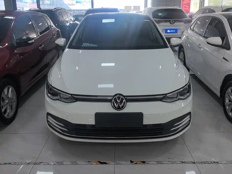 Volkswagen Golf 2021