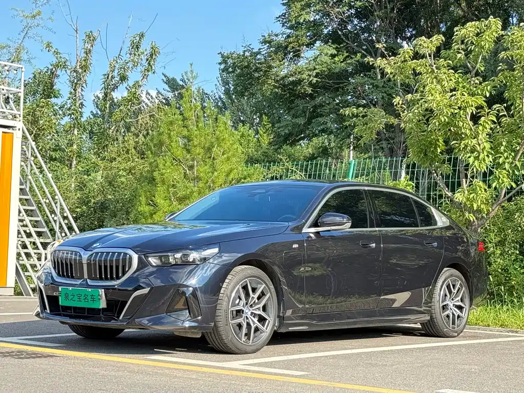 BMW i5 2024 — фото 1