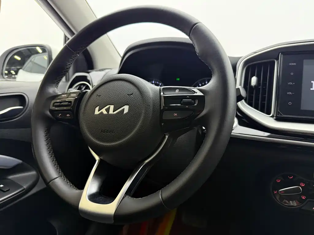 Kia KX1 2021 — фото 15