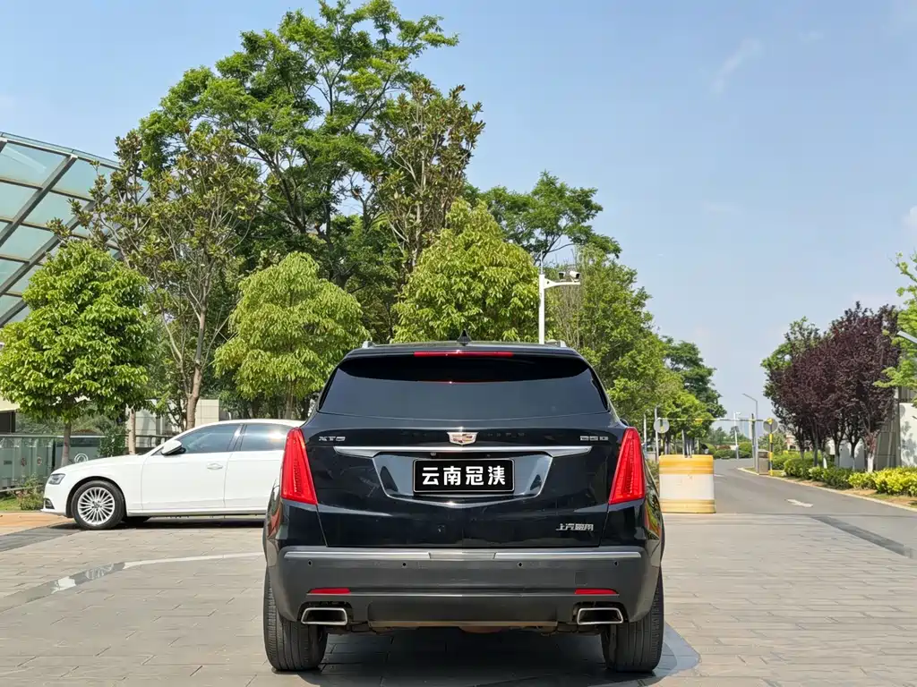 Cadillac XT5 2018 — фото 6