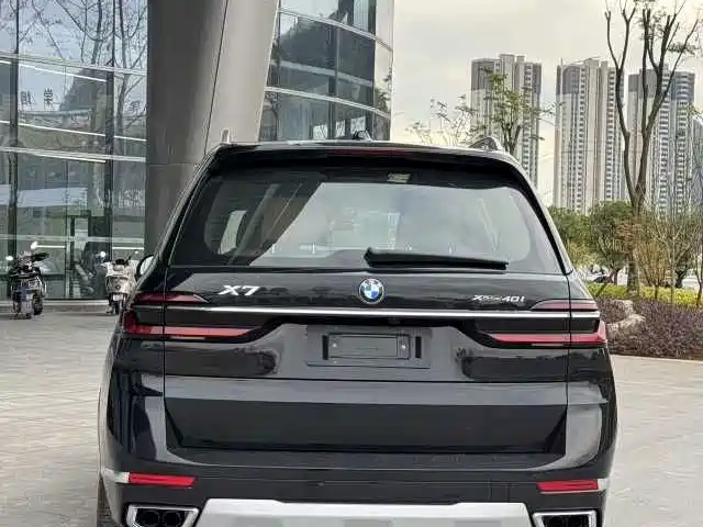 BMW X7 2025 — фото 8
