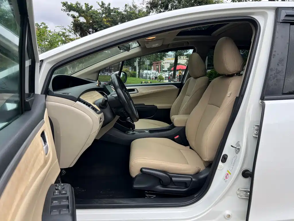 Honda Jade 2016 — фото 16