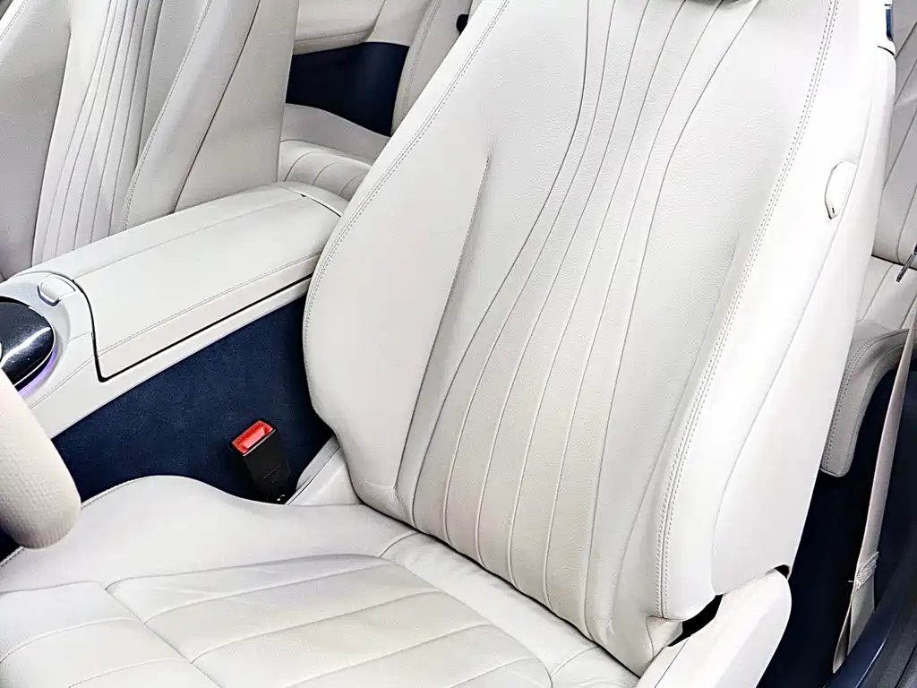 Mercedes-Benz E-Class 2023 — фото 12