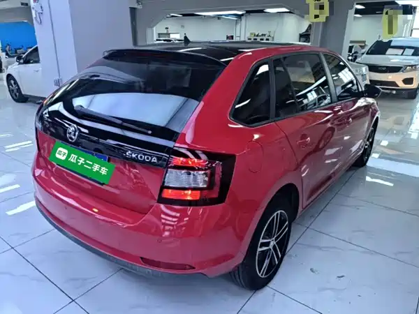 Skoda Rapid Spaceback 2014