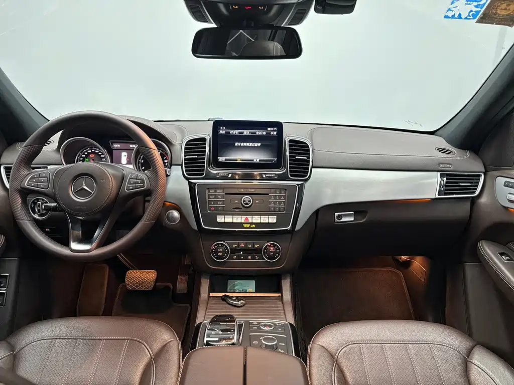 Mercedes-Benz GLS 2017 — фото 36