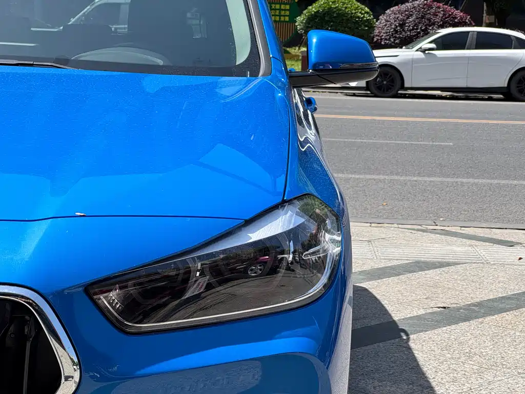 BMW X2 2022 — фото 3