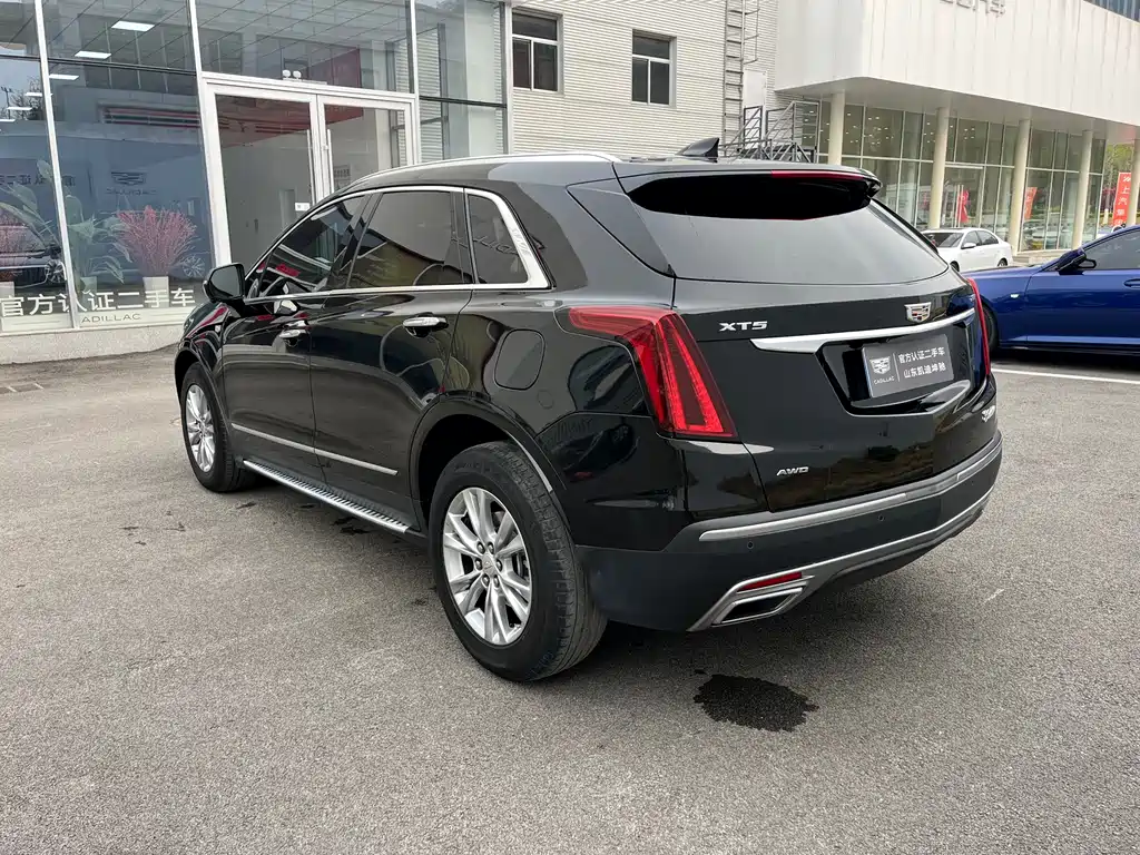 Cadillac XT5 2021 — фото 11