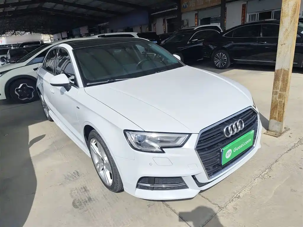 Audi A3 2018 — фото 22