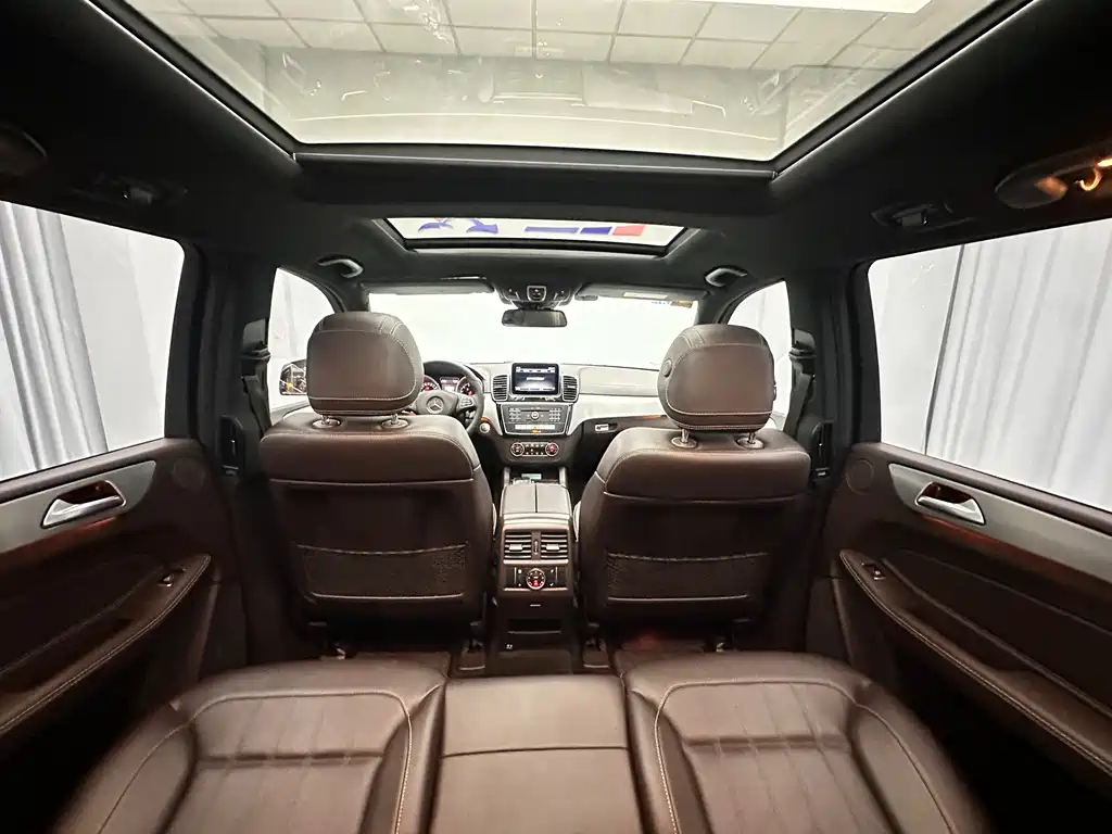 Mercedes-Benz GLS 2017 — фото 42