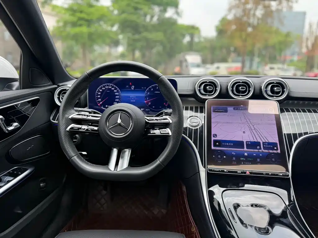 Mercedes-Benz C-Class 2023 — фото 9