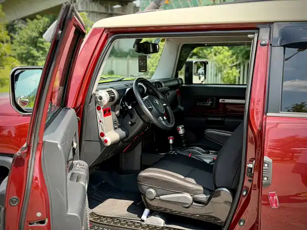 Toyota FJ Cruiser 2011