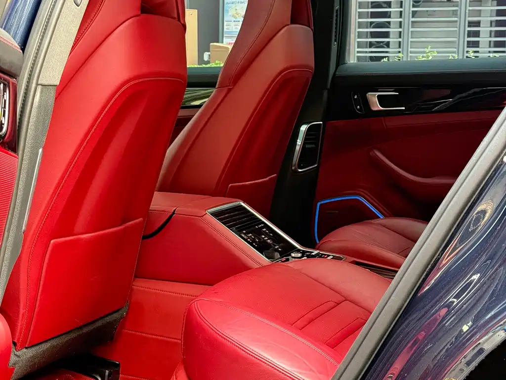 Porsche Panamera 2019 — фото 17