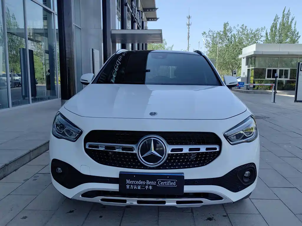 Mercedes-Benz GLA 2021
