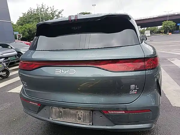 BYD Tang L 2025
