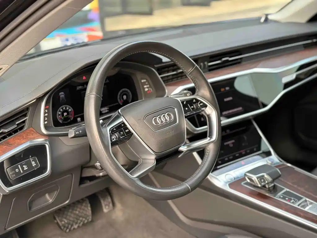 Audi A6 2020 — фото 23
