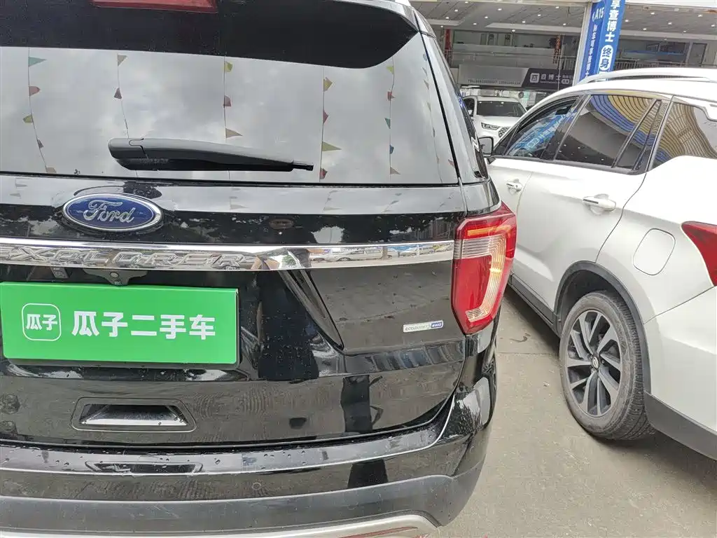 Ford Explorer 2018 — фото 19