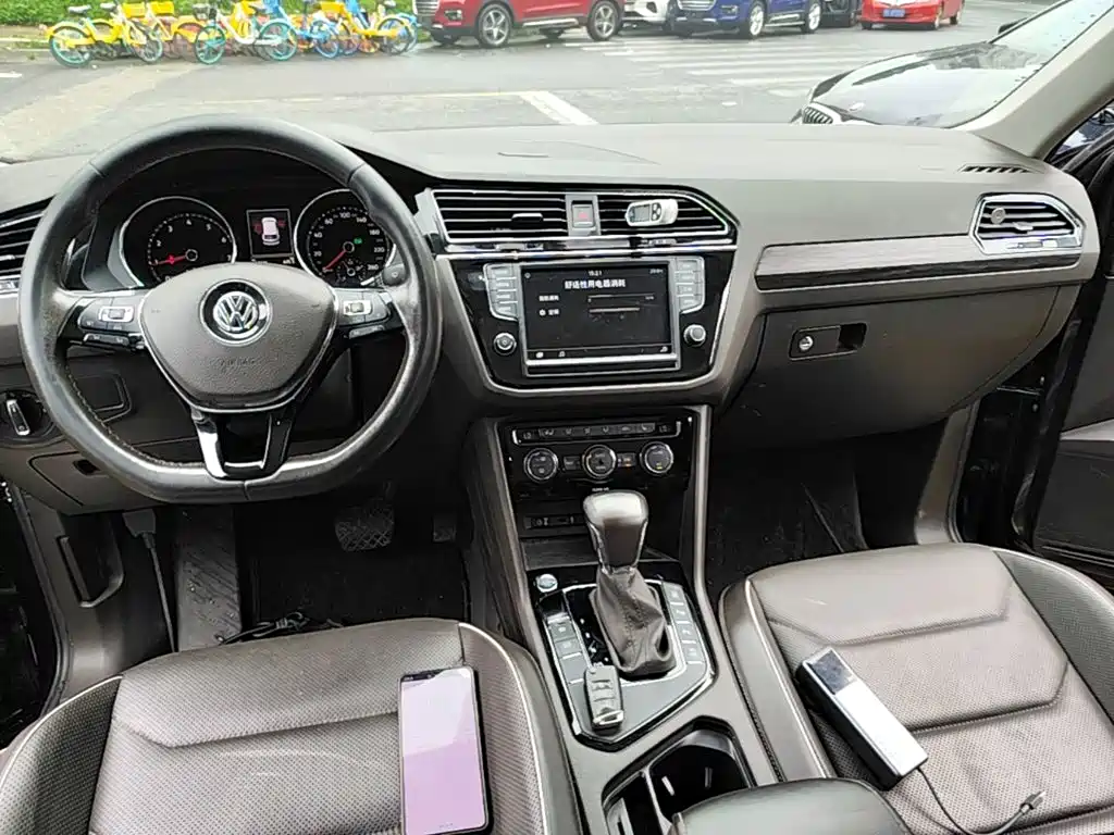 Volkswagen Tiguan L 2017 — фото 10