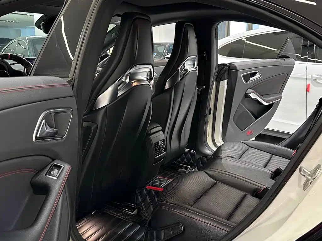 Mercedes-Benz CLA AMG 2015 — фото 7