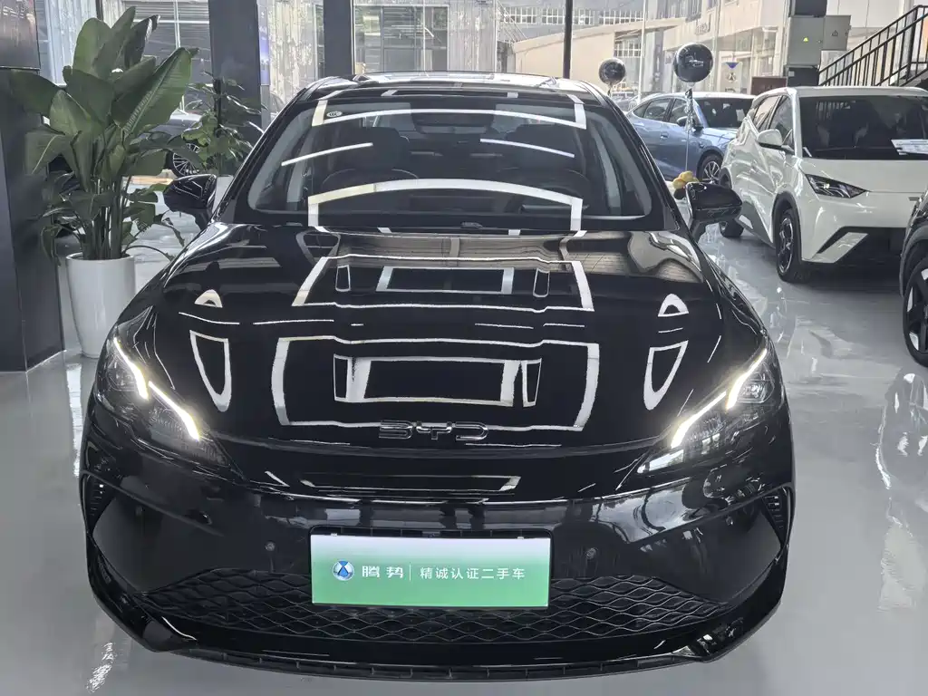 BYD Seal 05 DM-i 2025 — фото 2
