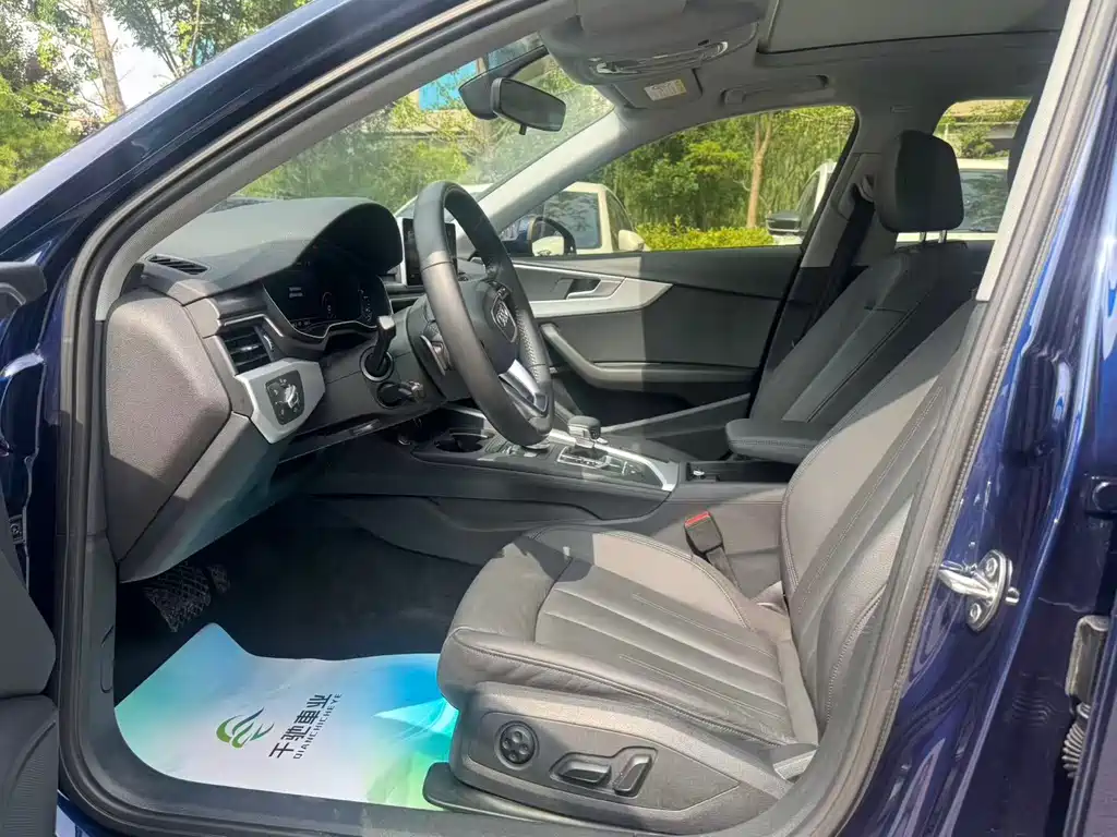 Audi A4 2019