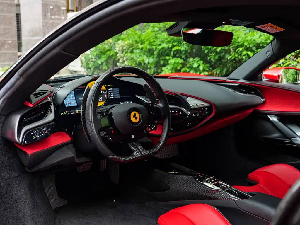 Ferrari SF90 2023 — фото 10