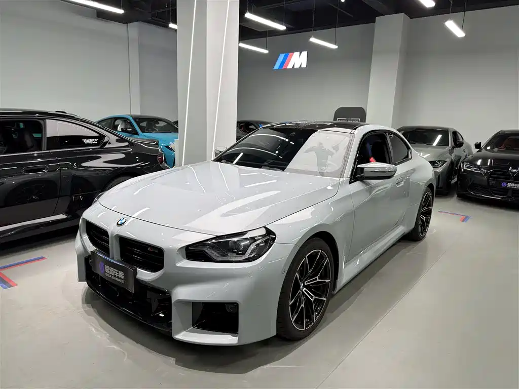 BMW M2 2025 — фото 1