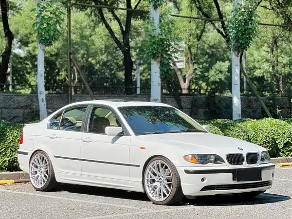 BMW 3 Series 2003