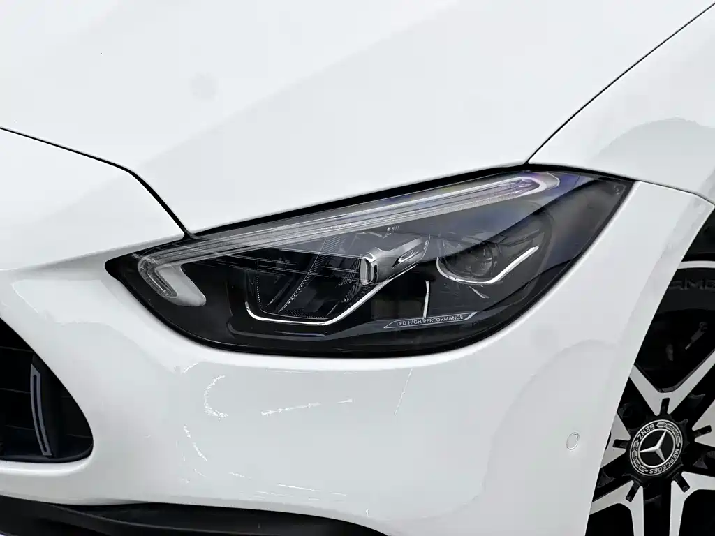 Mercedes-Benz C-Class 2023 — фото 17