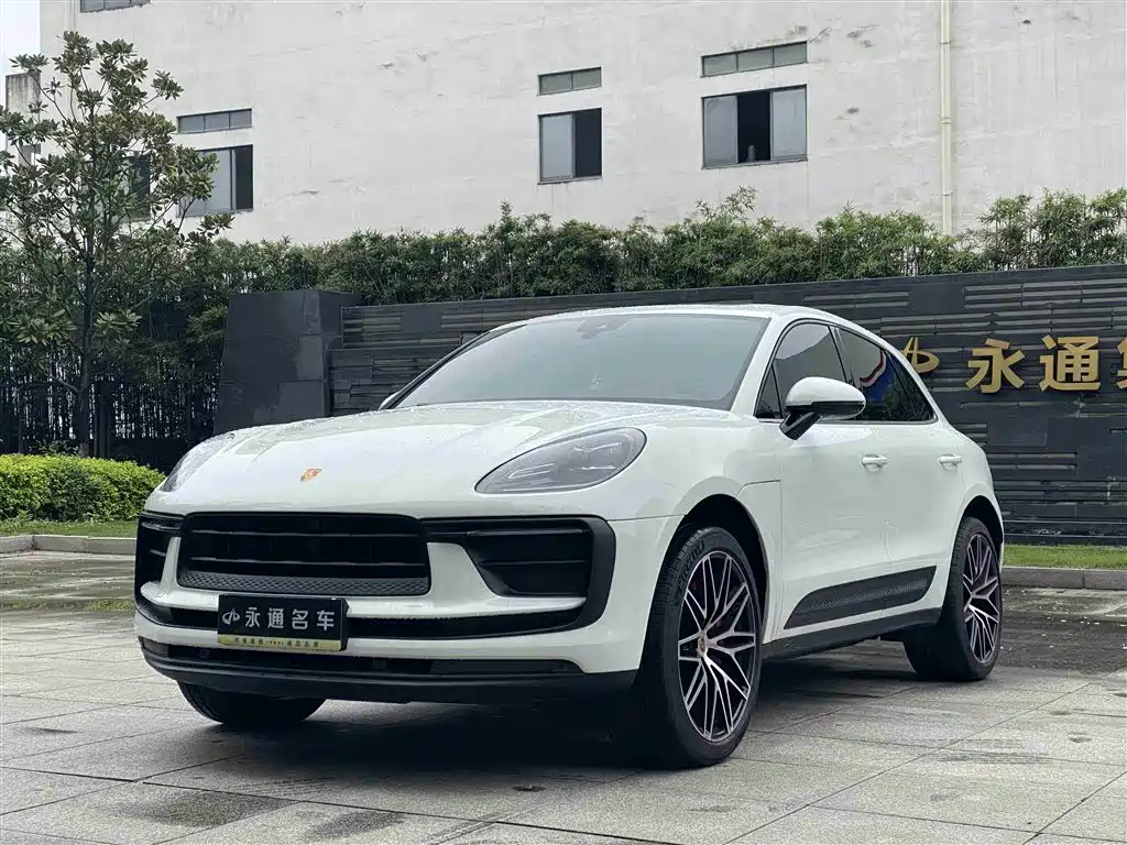 Porsche Macan 2022 — фото 1