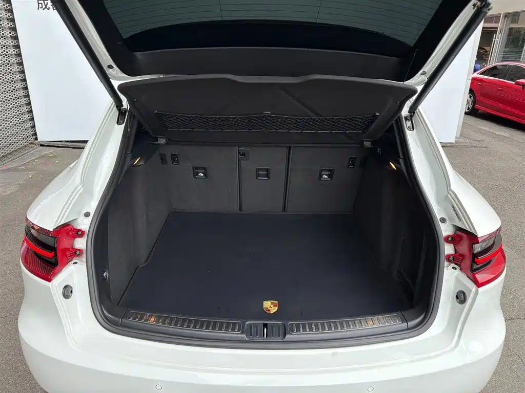 Porsche Macan 2015 — фото 16