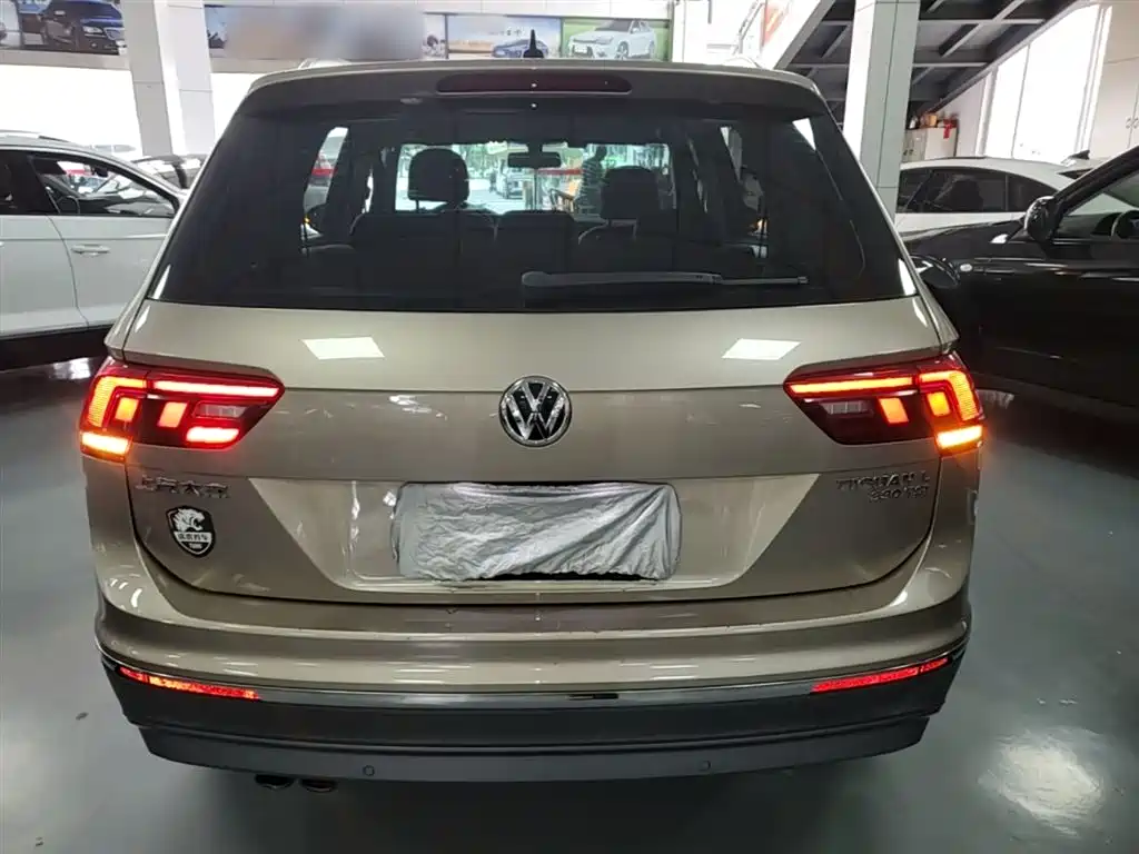 Volkswagen Tiguan L 2018 — фото 6