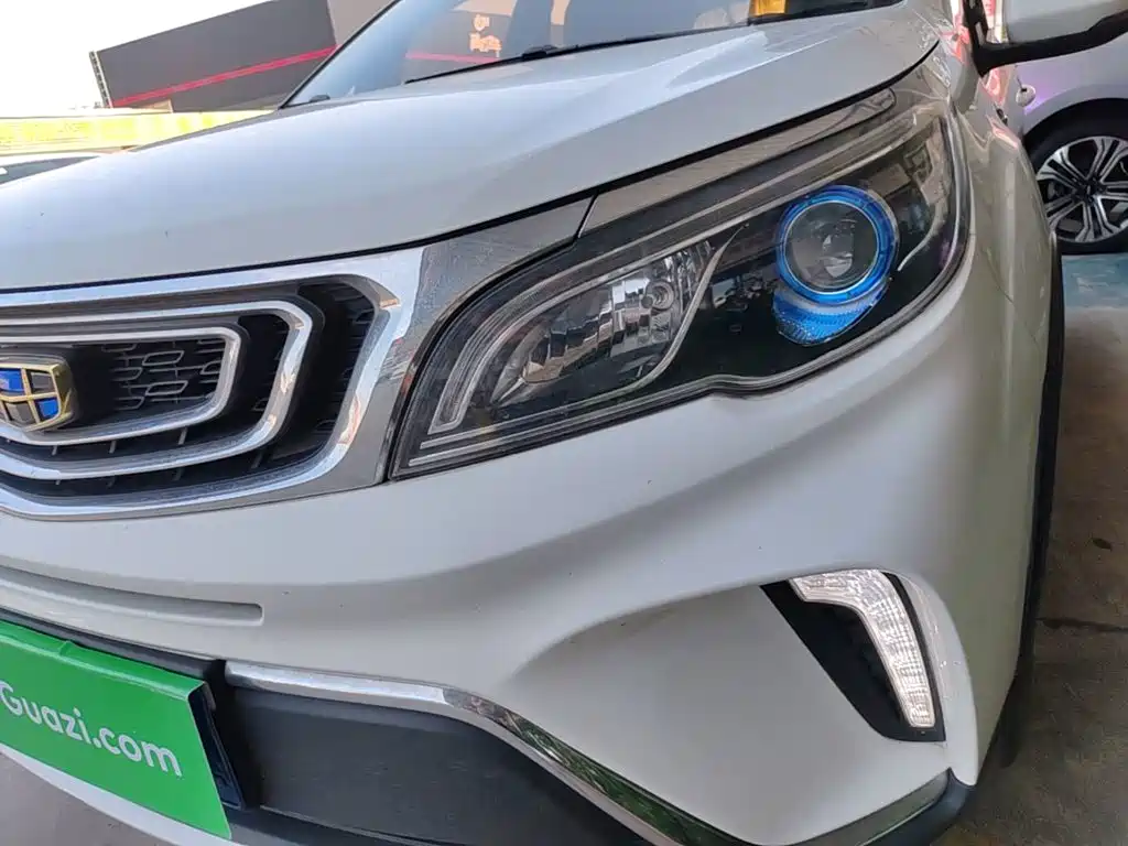 Geely Vision X3 2018 — фото 24