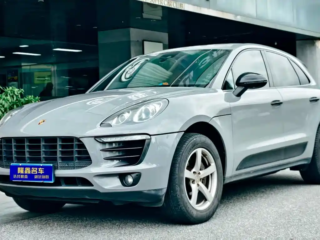 Porsche Macan 2018 — фото 1