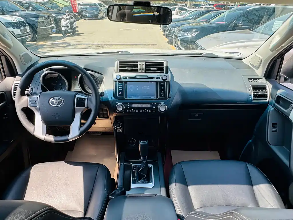 Toyota Prado 2017 — фото 22