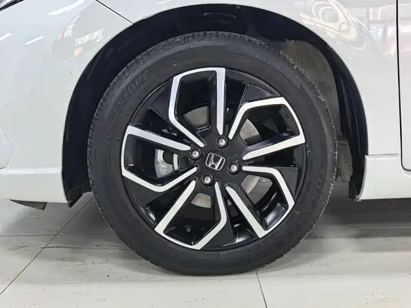 Honda LIFE 2023