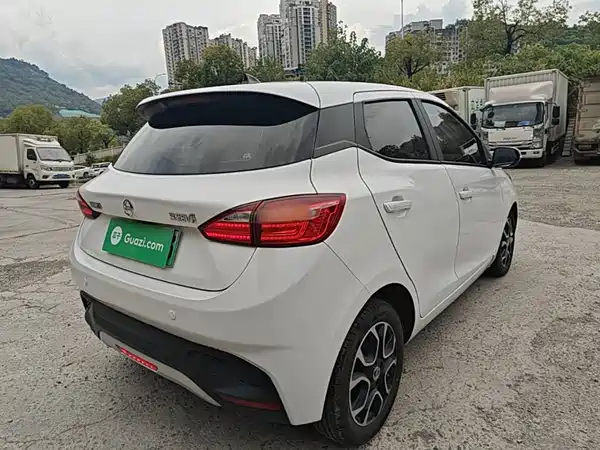 JMC Yizhi EV3 2022