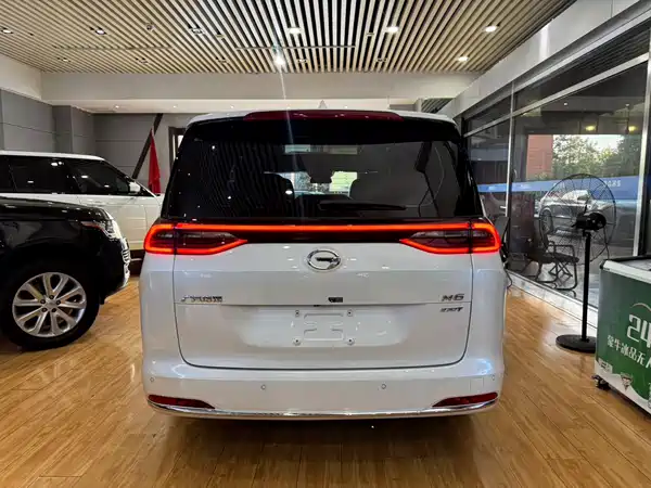 GAC Trumpchi M6 2022