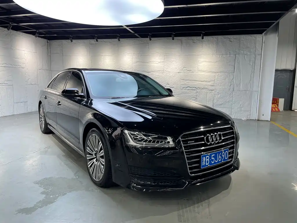 Audi A8 2018 — фото 3